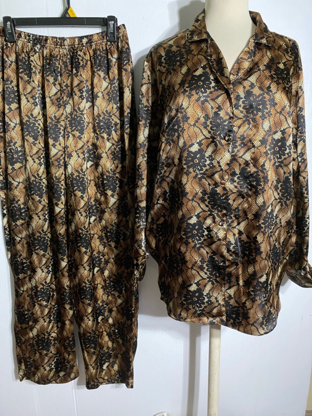 Secret Treasures Black and Gold Satin Print Two-Piece Set